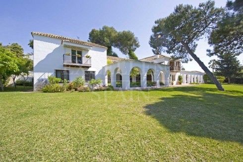 Villa in Los Monteros Playa, Marbella Ost