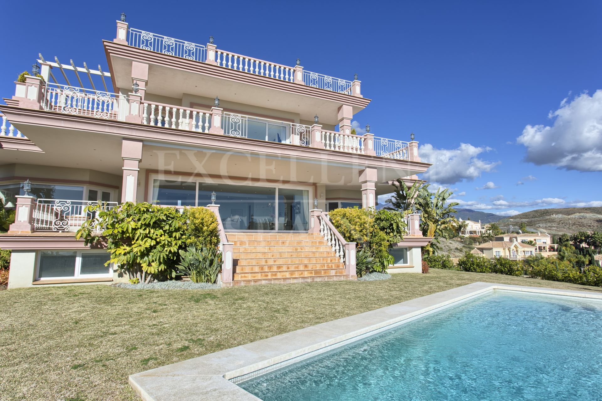 Villa en Los Flamingos, Benahavis