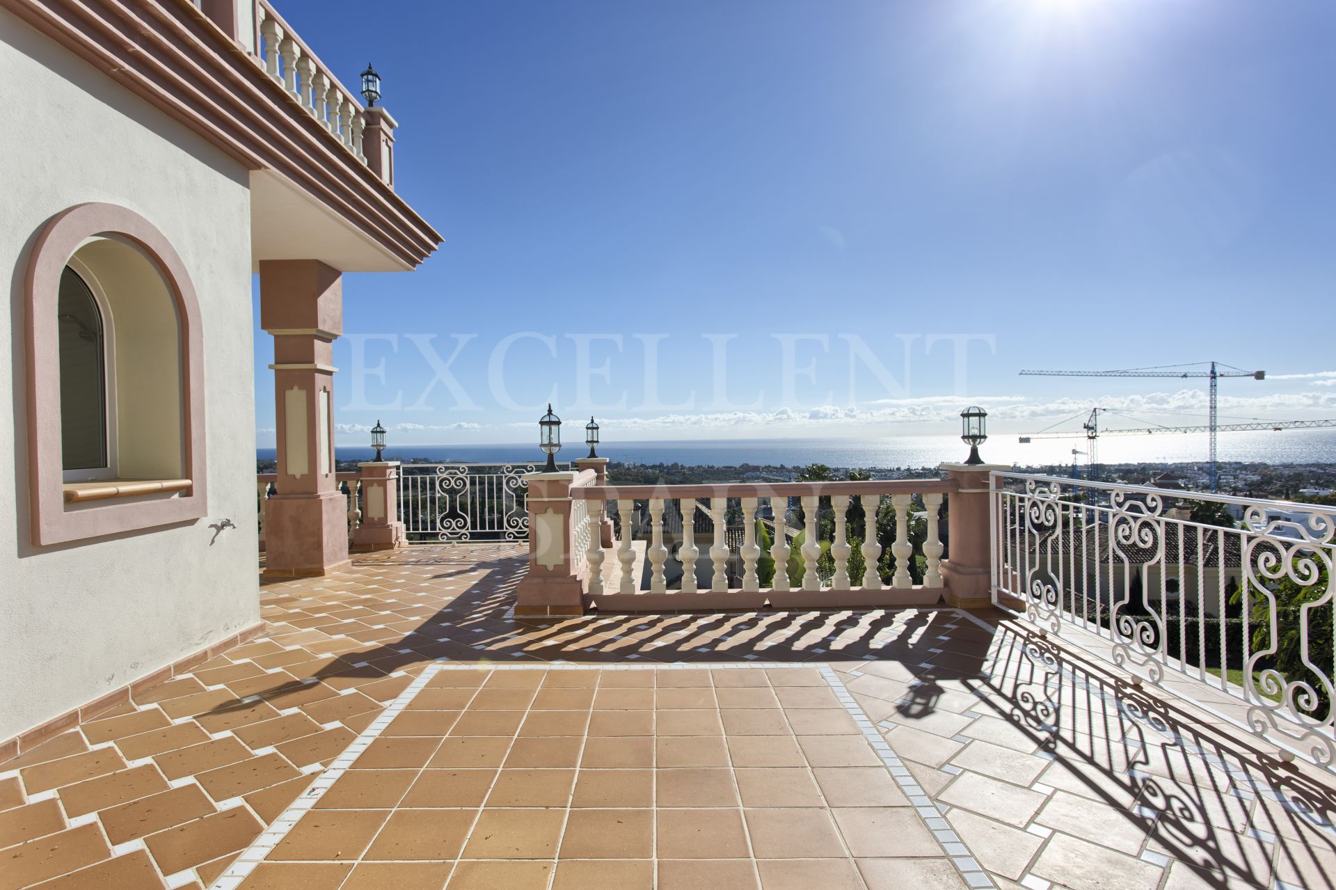 Villa in Los Flamingos, Benahavis