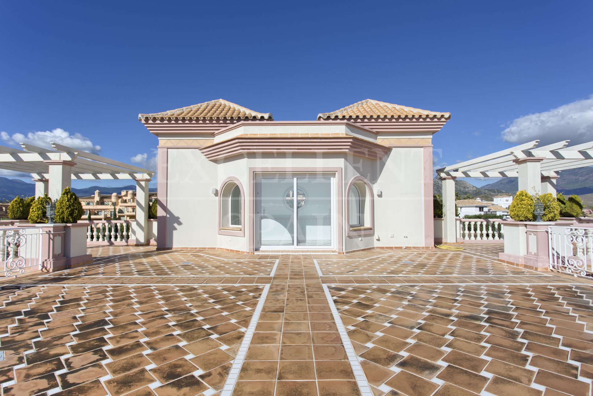 Villa in Los Flamingos, Benahavis