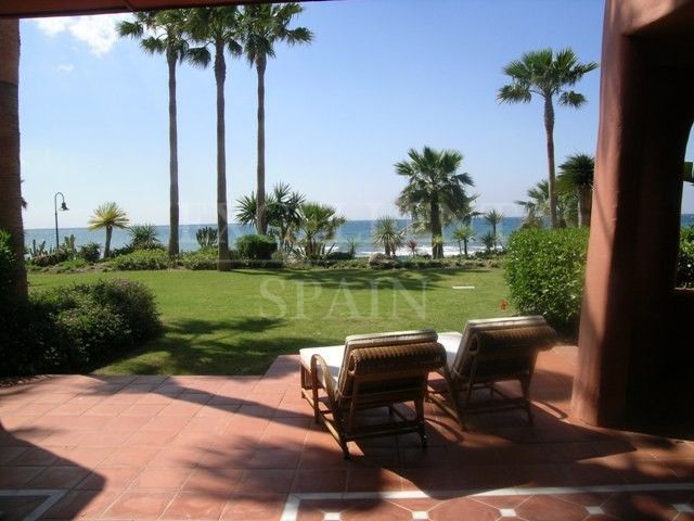 Menara Beach, Estepona luxurious apartment for sale