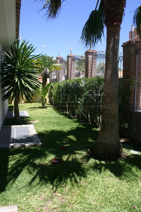 Villa in La Alqueria, Benahavis