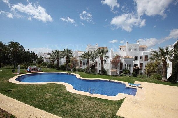 Appartement begane grond in Los Monteros, Marbella Oost