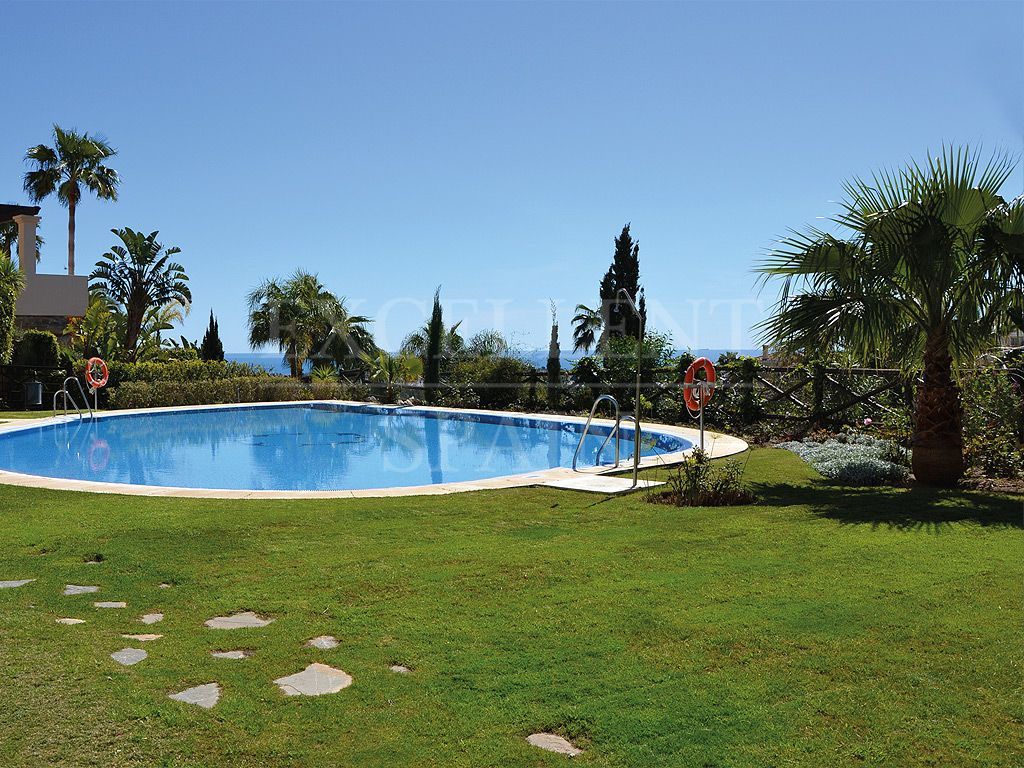 Penthouse in Albatross Hill, Nueva Andalucia