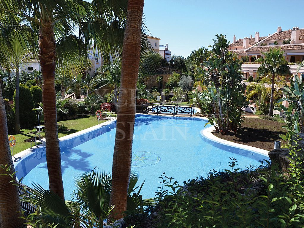 Penthouse in Albatross Hill, Nueva Andalucia