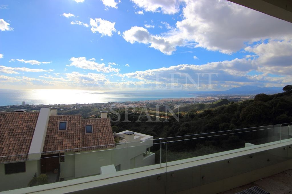 Penthouse in Los Altos de los Monteros, Marbella Oost