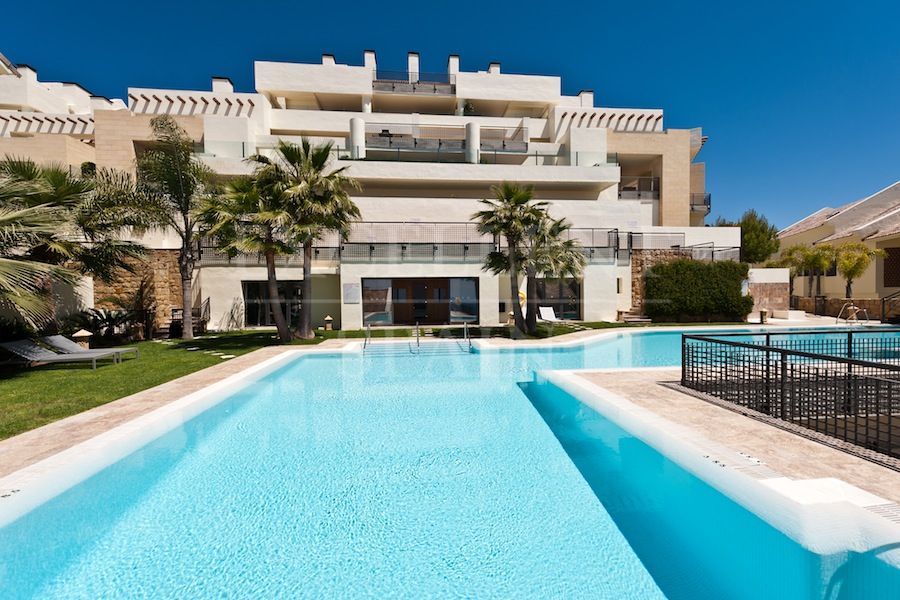 Penthouse in Los Altos de los Monteros, Marbella Oost