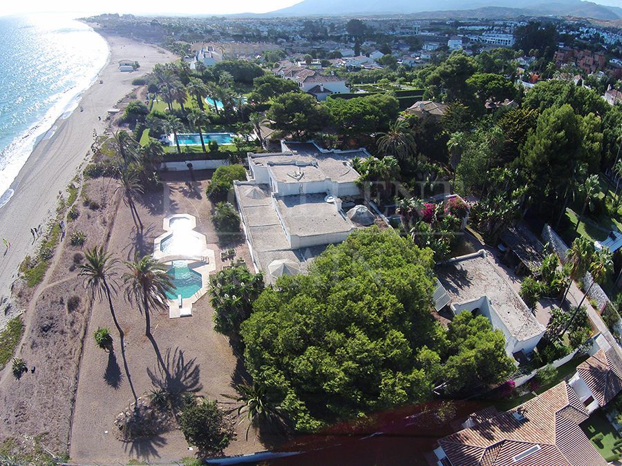 Villa in Estepona Playa, Estepona