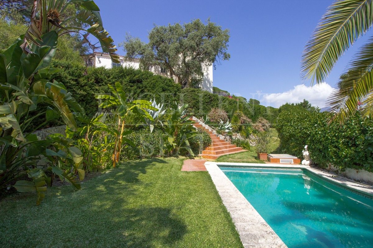 Villa in El Madroñal, Benahavis