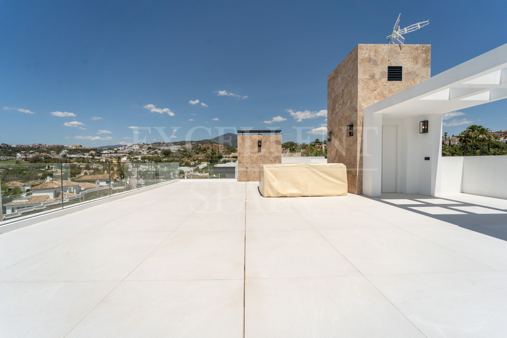 Villa in Nueva Andalucia
