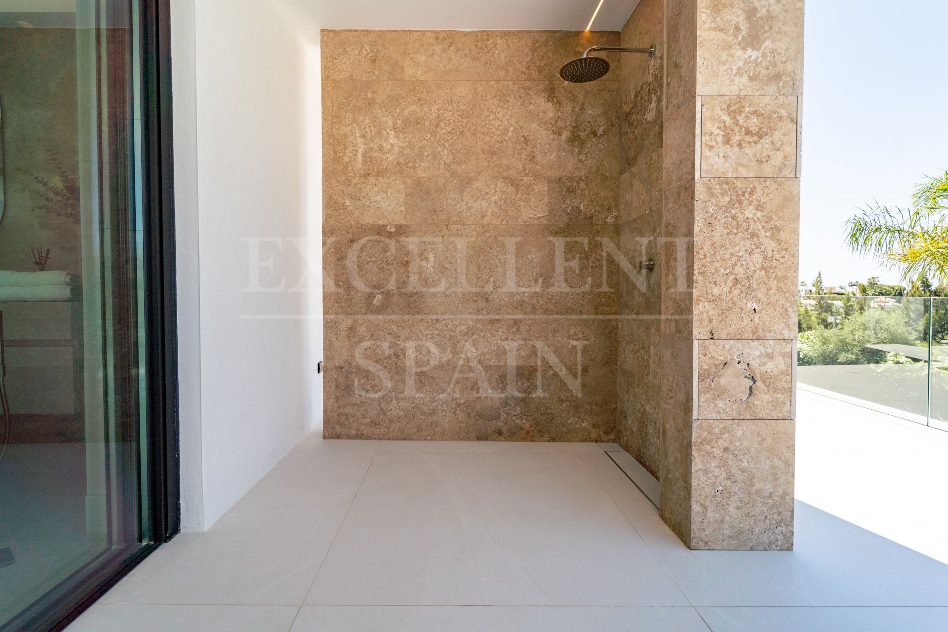 Villa in Nueva Andalucia