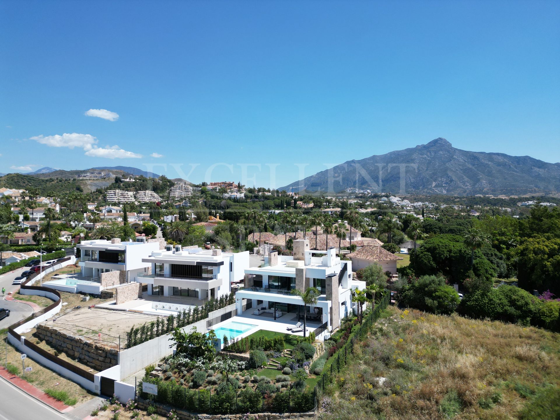 Villa in Nueva Andalucia