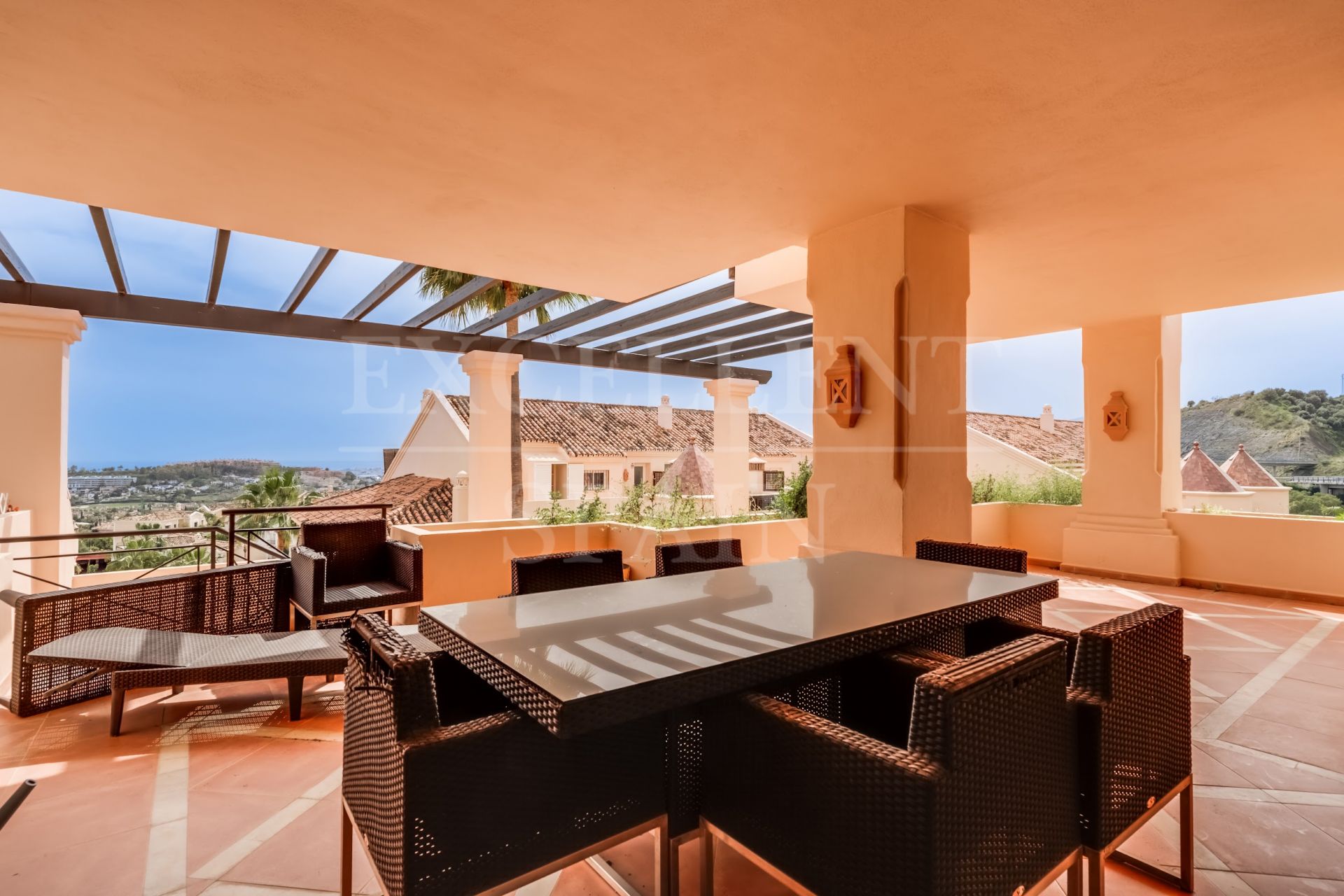 Appartement begane grond in Albatross Hill, Nueva Andalucia