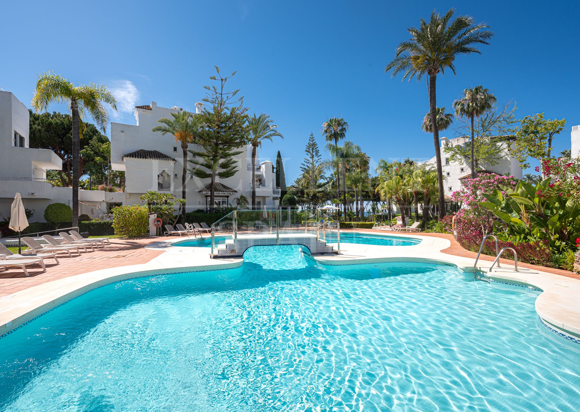 Erdgeschosswohnung in Alhambra del Mar, Marbella Goldene Meile