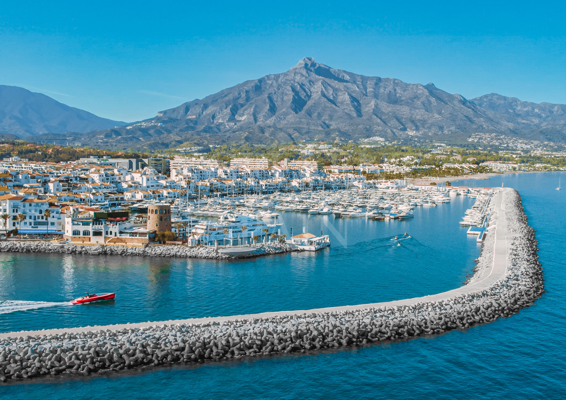 Вилла в El Madroñal, Бенахавис