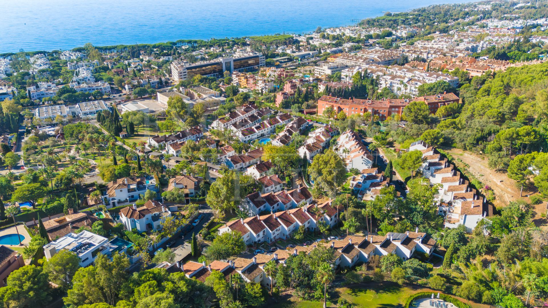 Town House in El Capricho, Marbella Golden Mile