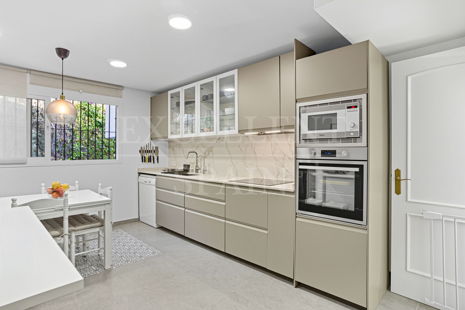 Town House in El Capricho, Marbella Golden Mile