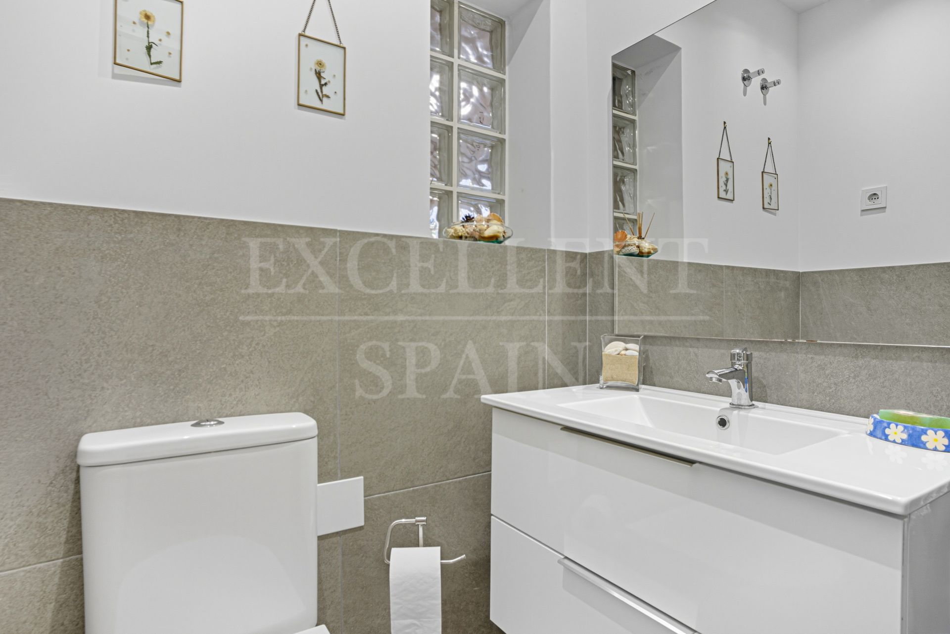 Town House in El Capricho, Marbella Golden Mile