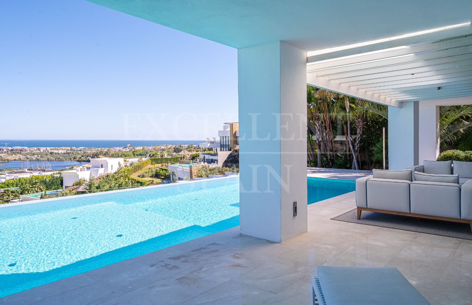 Вилла в Los Flamingos Golf, Бенахавис