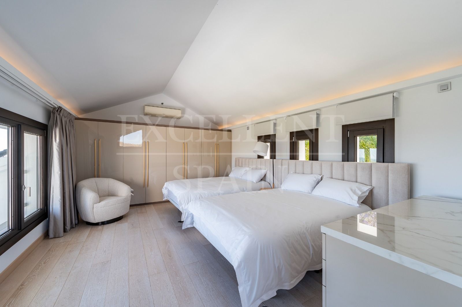 Вилла в Los Flamingos Golf, Бенахавис