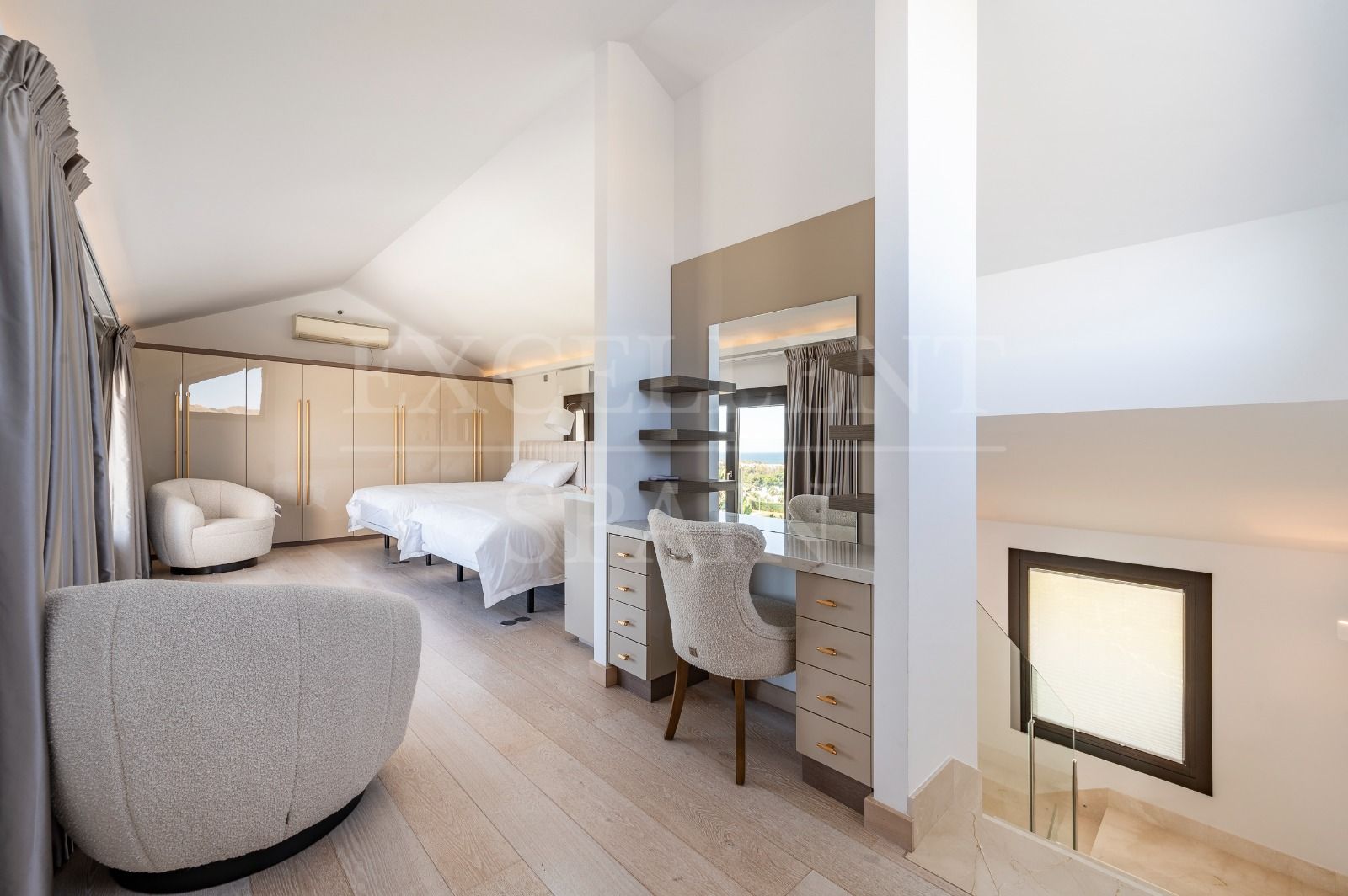 Вилла в Los Flamingos Golf, Бенахавис