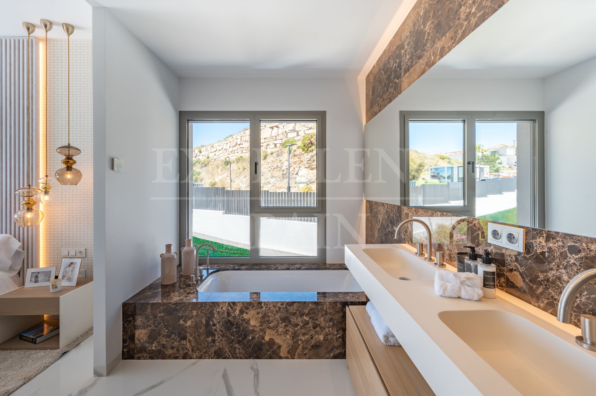 Apartamento en Byu Hills, Benahavis