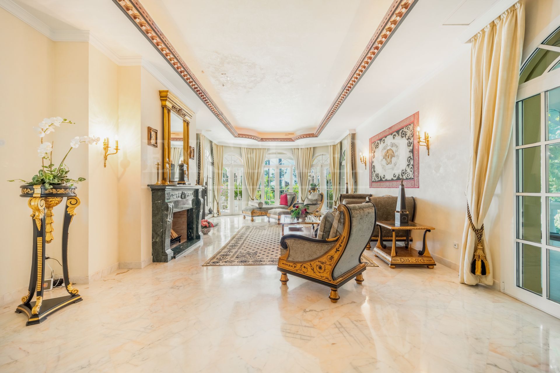Villa in Cascada de Camojan, Marbella Golden Mile