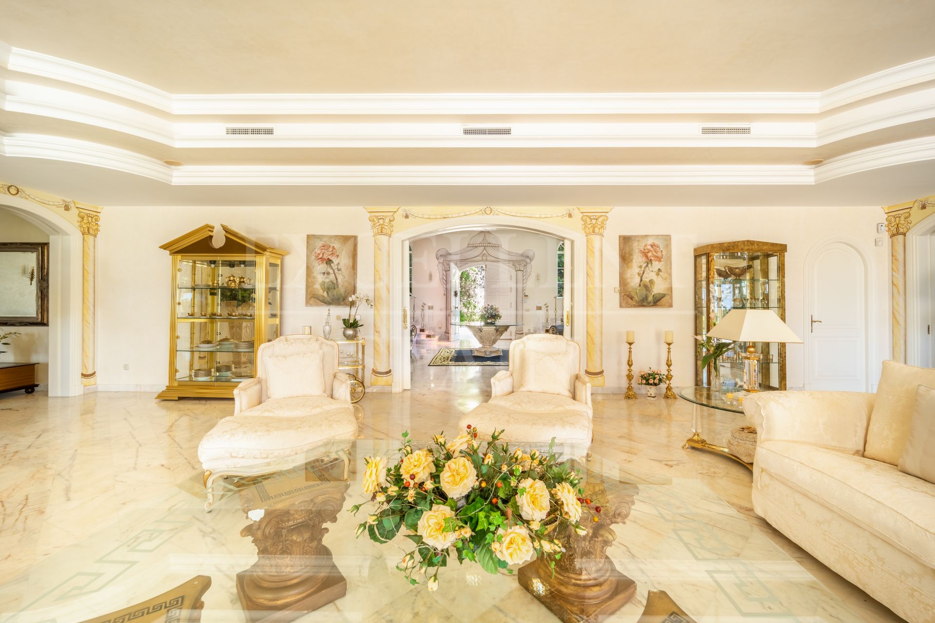 Villa in Cascada de Camojan, Marbella Golden Mile