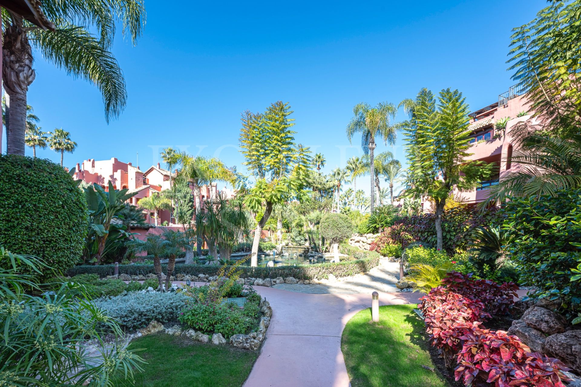 Ground Floor Apartment in Menara Beach, Estepona