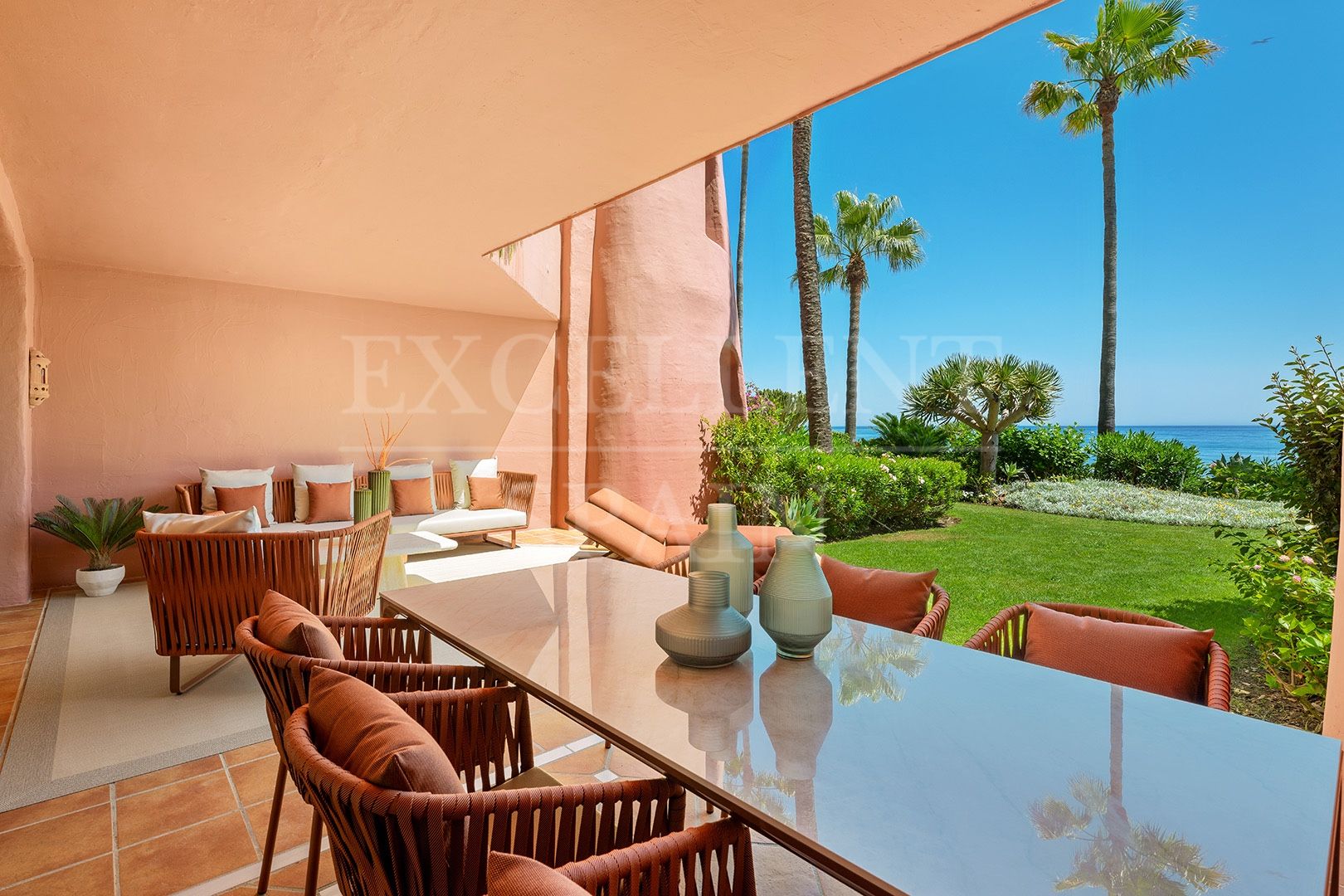 Ground Floor Apartment in Menara Beach, Estepona