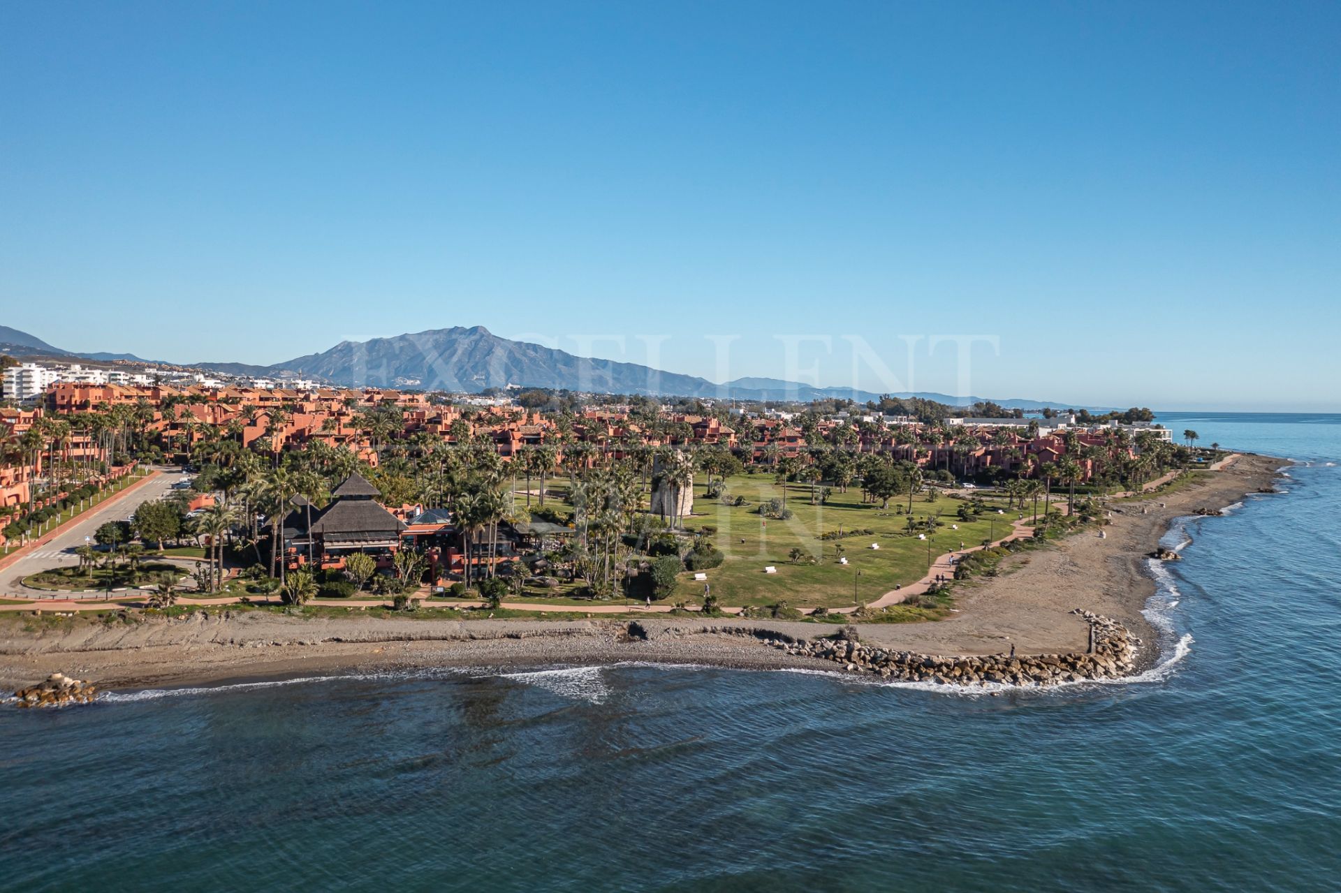 Ground Floor Apartment in Menara Beach, Estepona