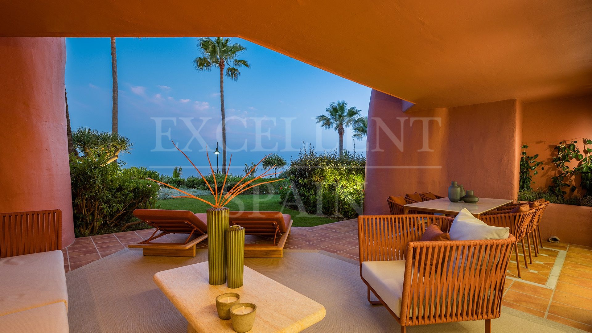 Ground Floor Apartment in Menara Beach, Estepona