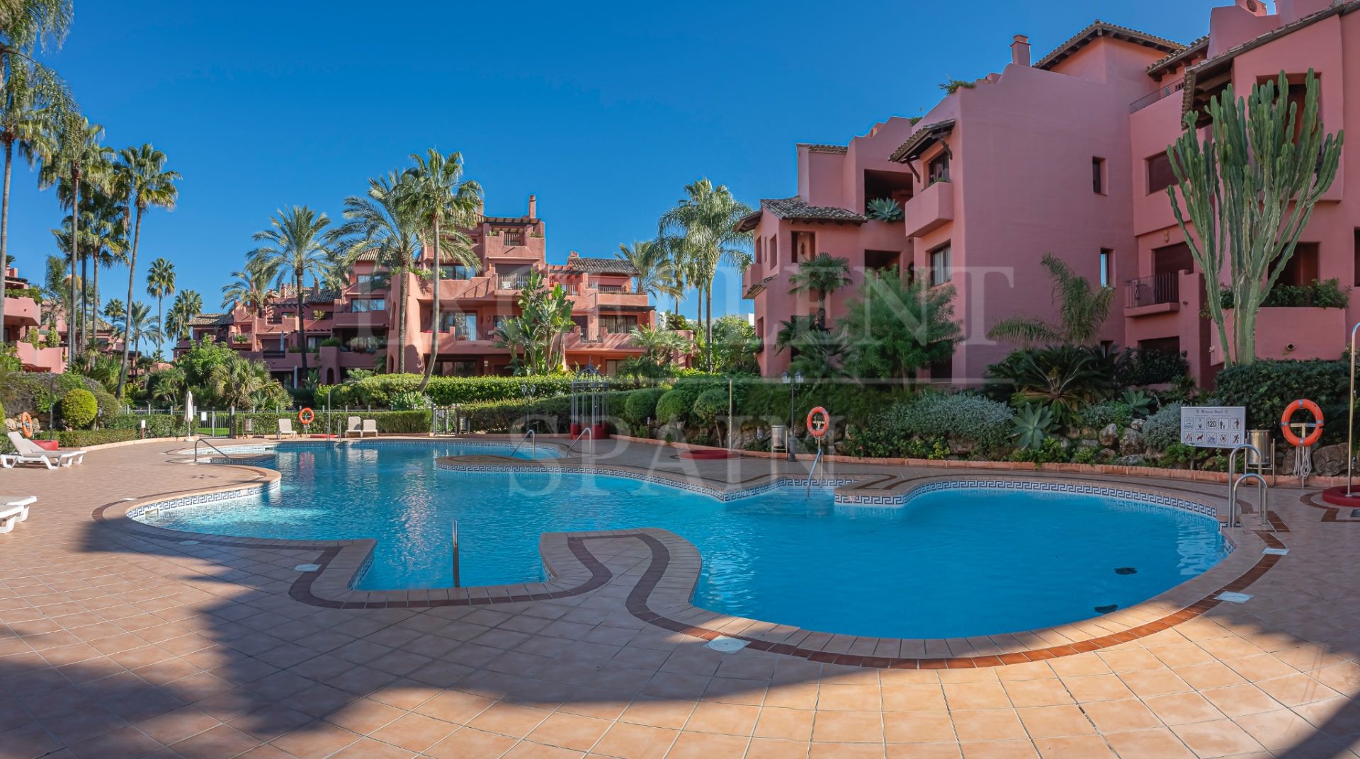 Ground Floor Apartment in Menara Beach, Estepona