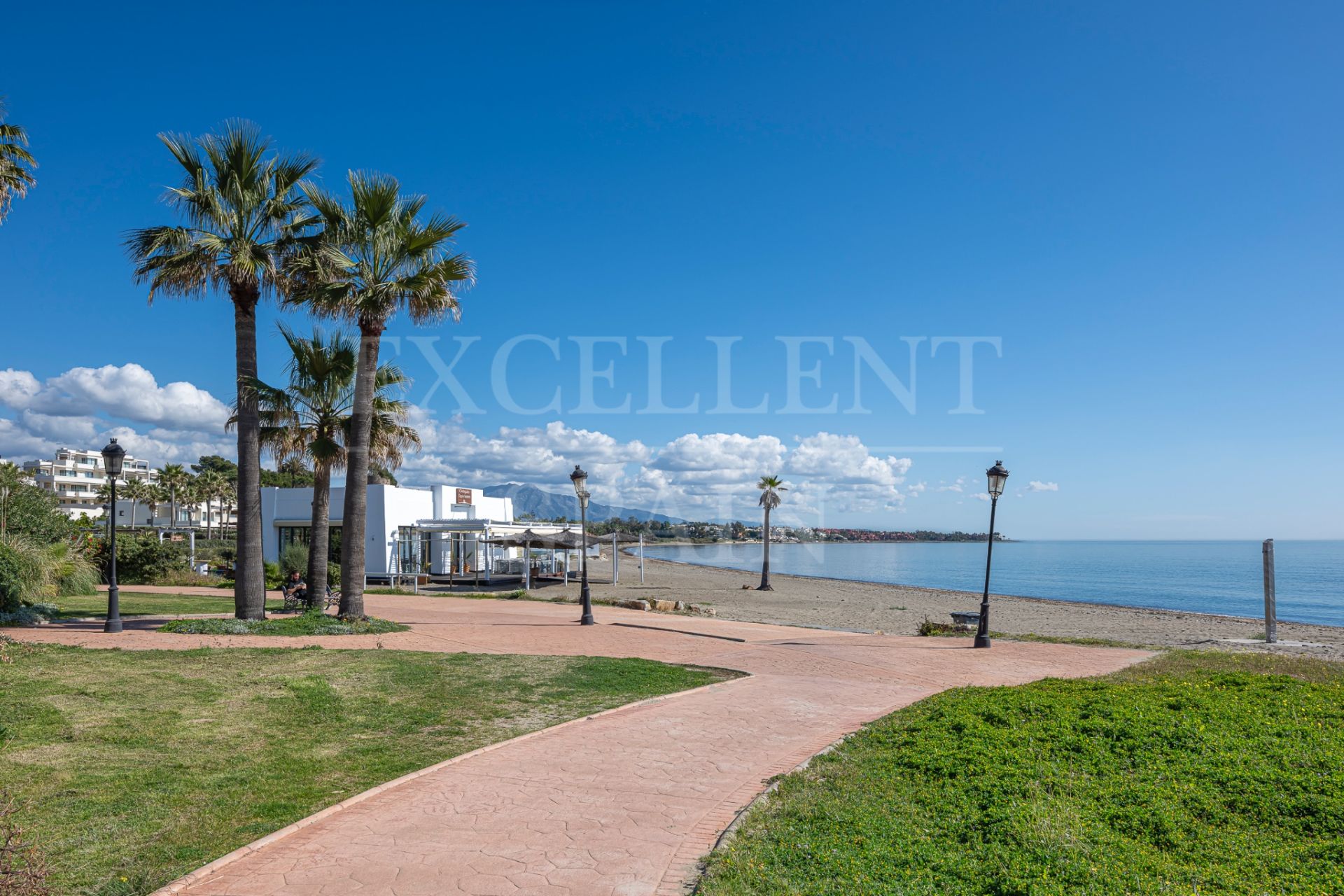 Penthouse in Bahía del Velerín, Estepona