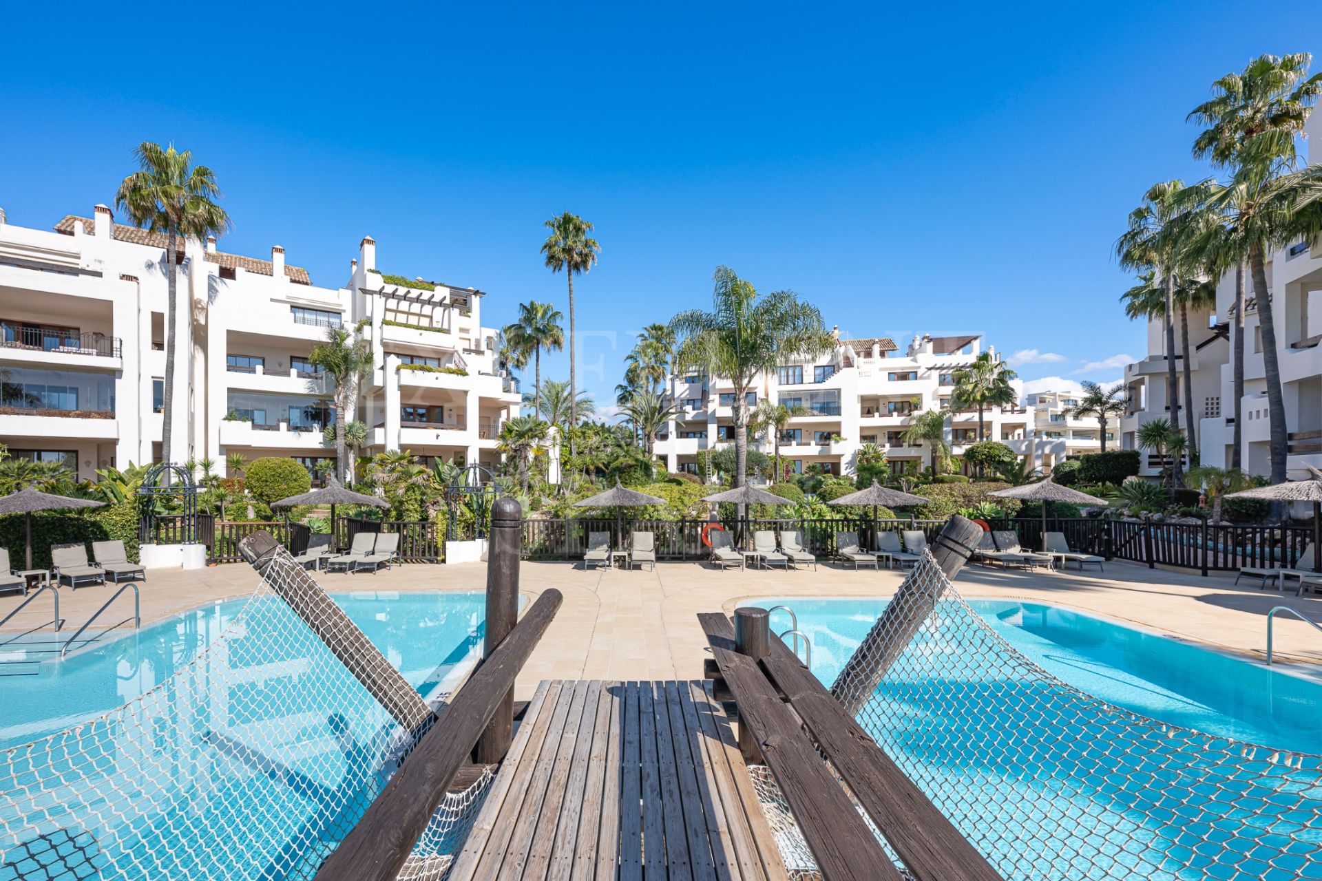 Penthouse in Bahía del Velerín, Estepona