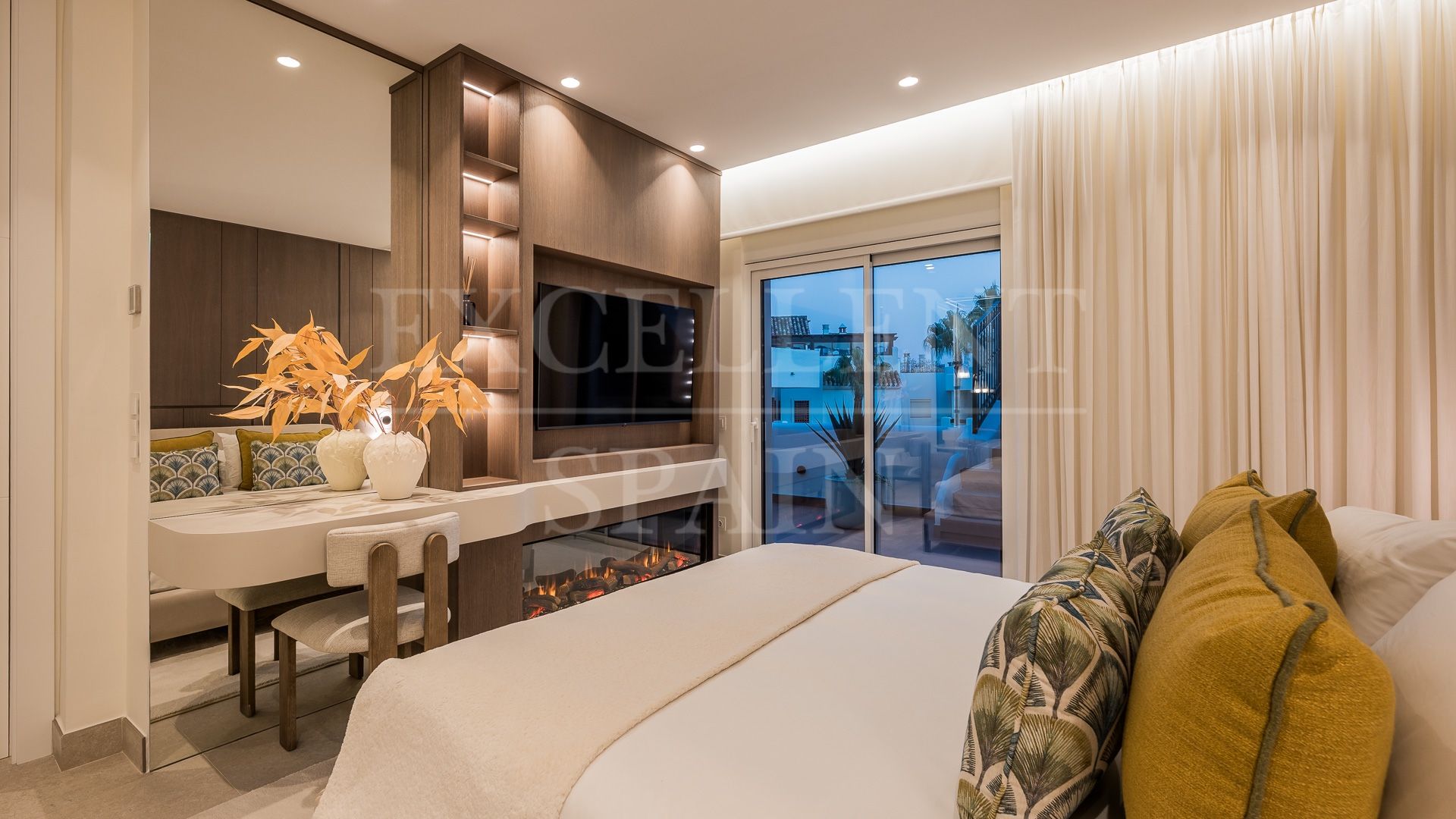 Penthouse in Bahía del Velerín, Estepona