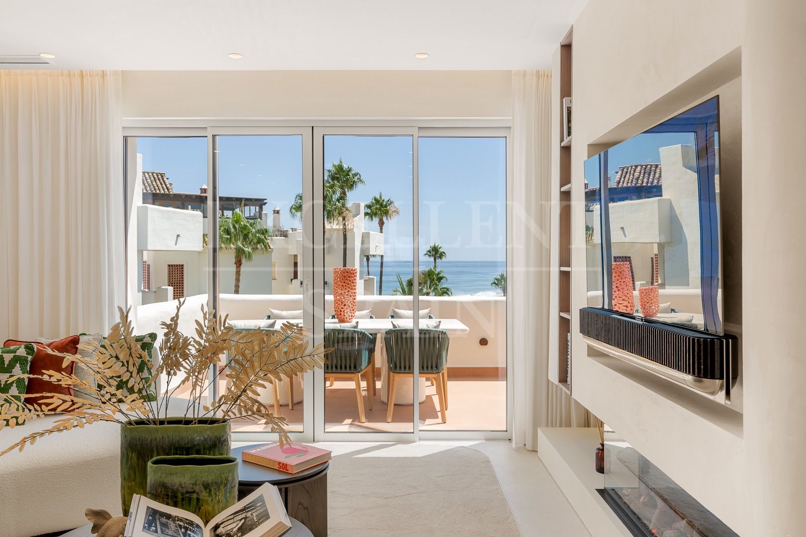 Penthouse in Bahía del Velerín, Estepona