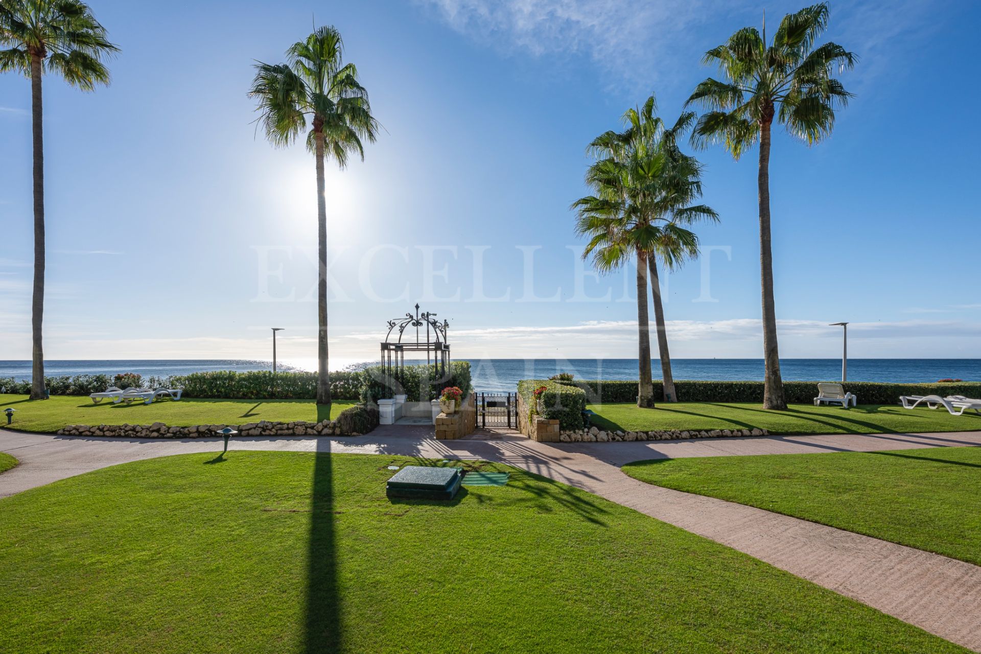Appartement begane grond in Alcazaba Beach, Estepona