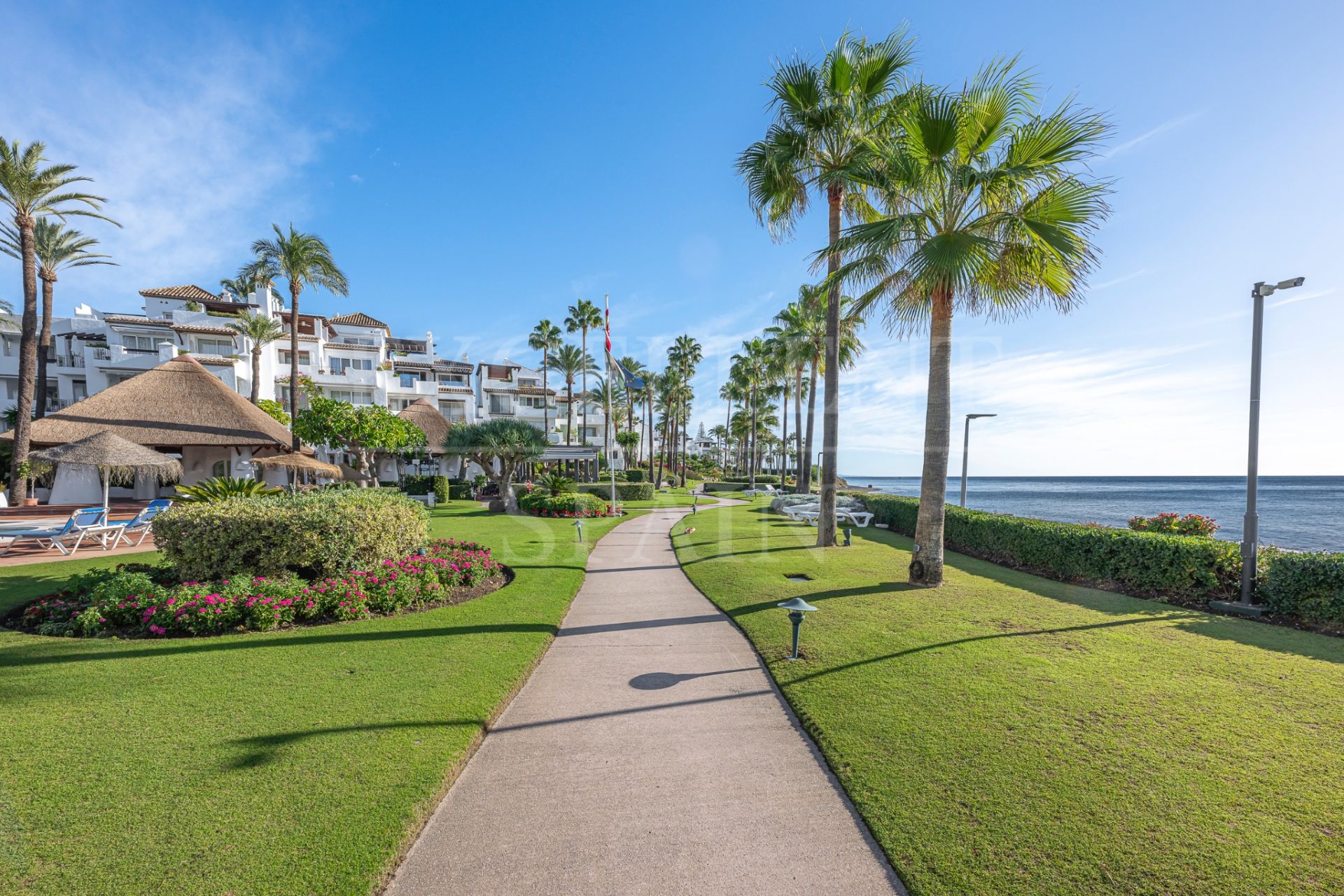 Appartement begane grond in Alcazaba Beach, Estepona