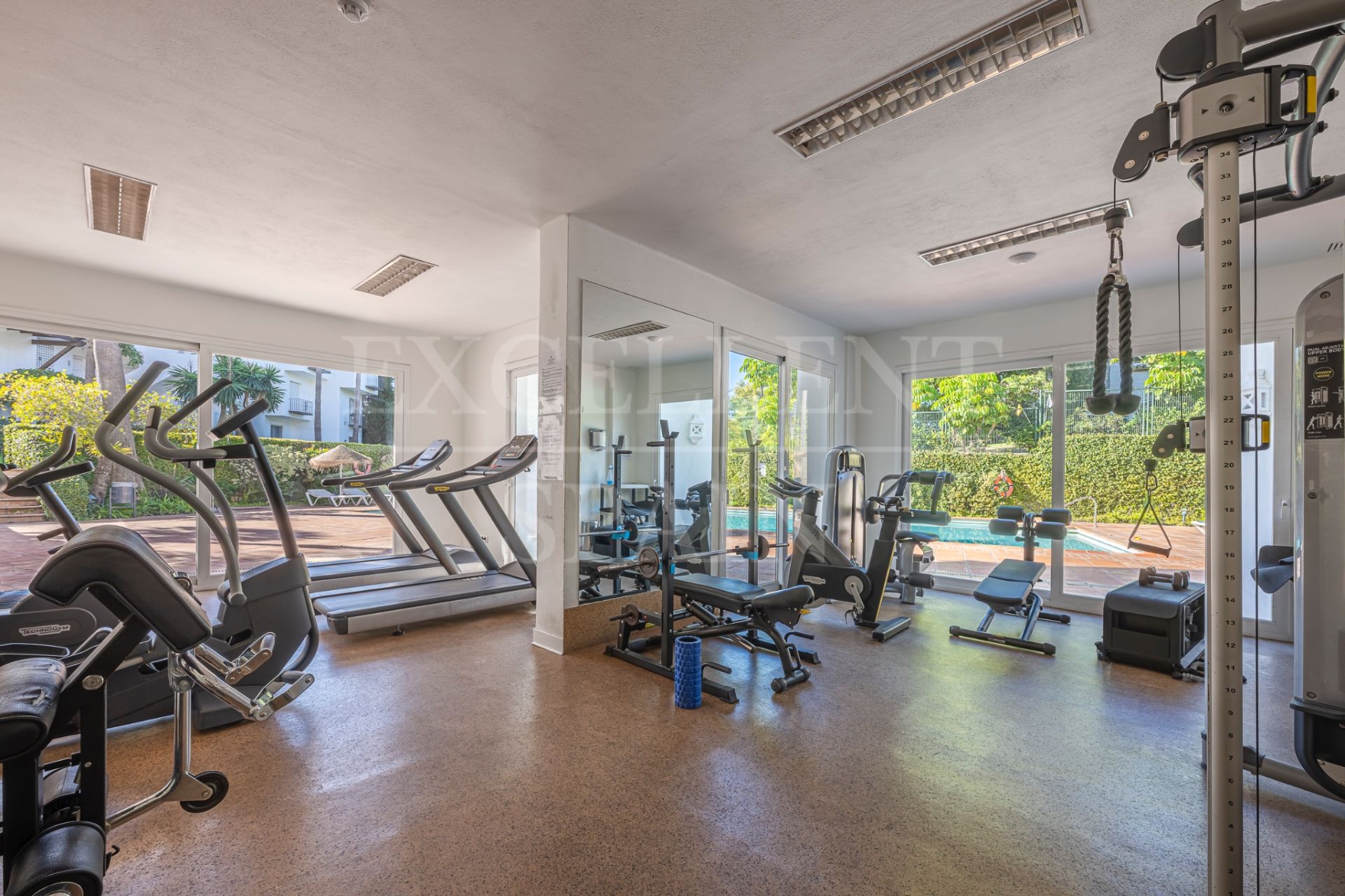 Appartement begane grond in Alcazaba Beach, Estepona
