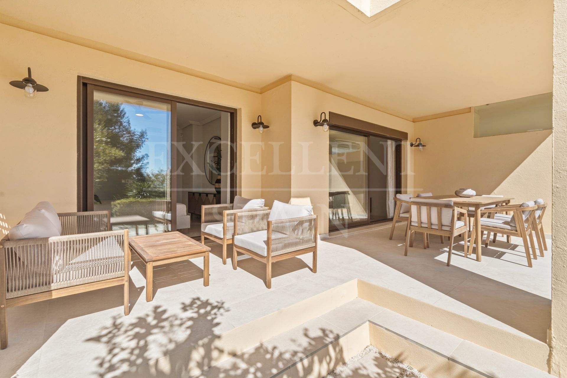 Appartement begane grond in Los Arqueros, Benahavis