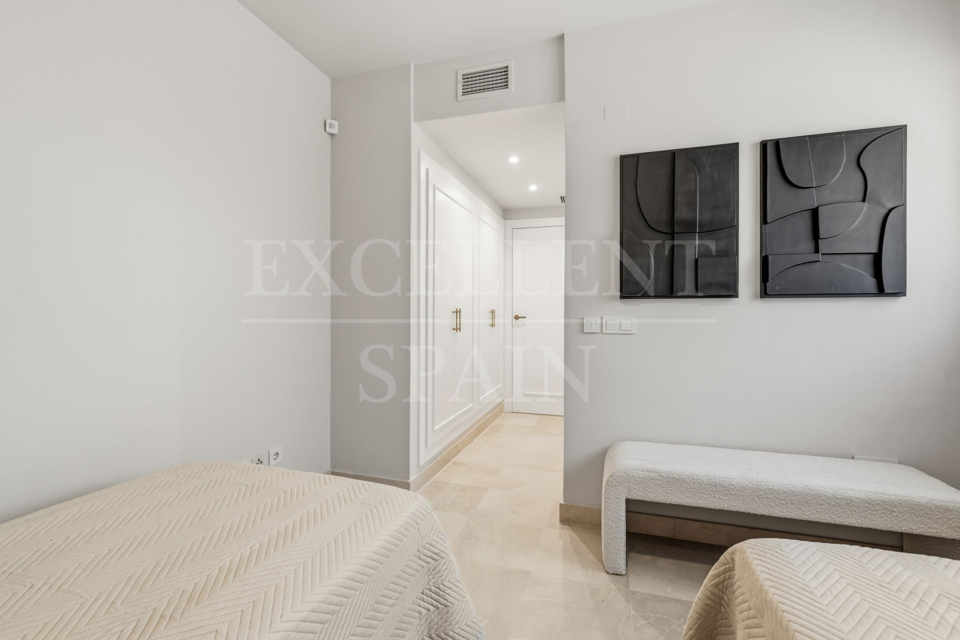 Appartement begane grond in Los Arqueros, Benahavis