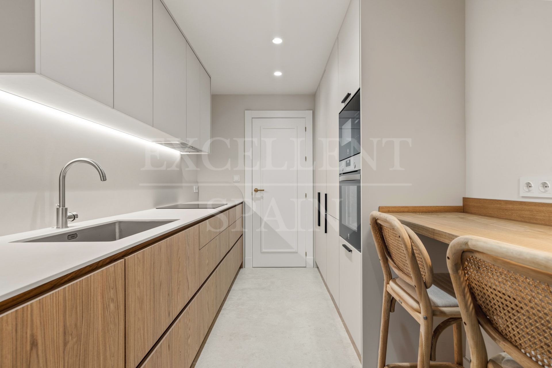 Appartement begane grond in Los Arqueros, Benahavis