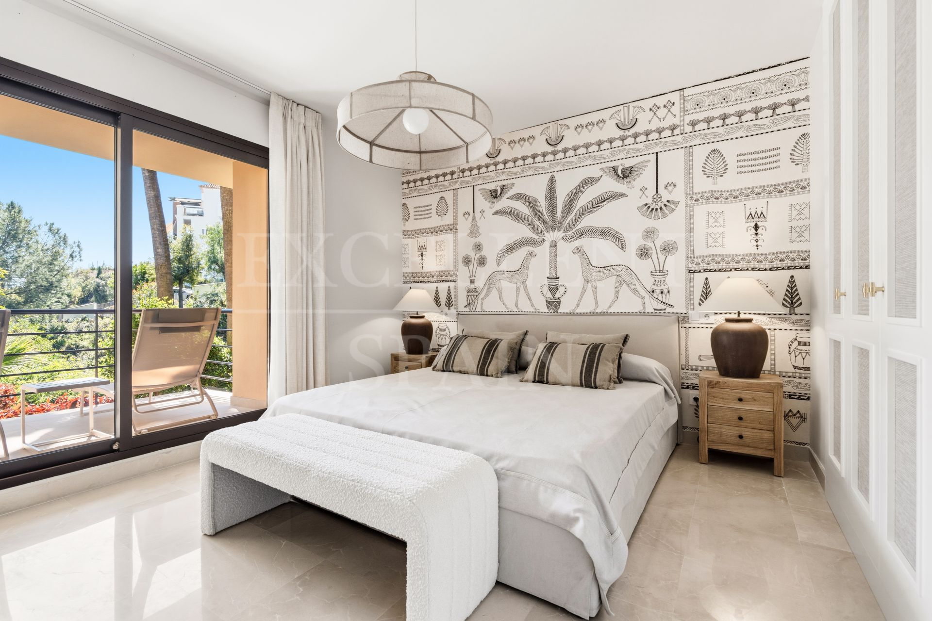 Appartement begane grond in Los Arqueros, Benahavis