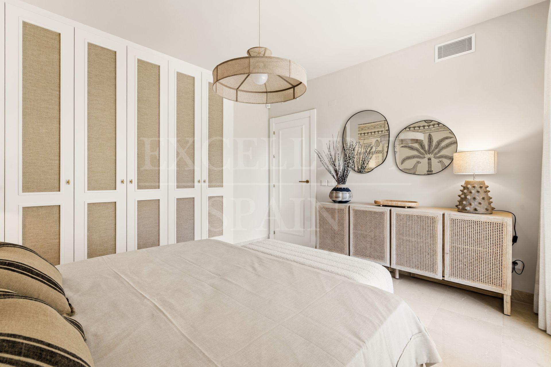 Appartement begane grond in Los Arqueros, Benahavis