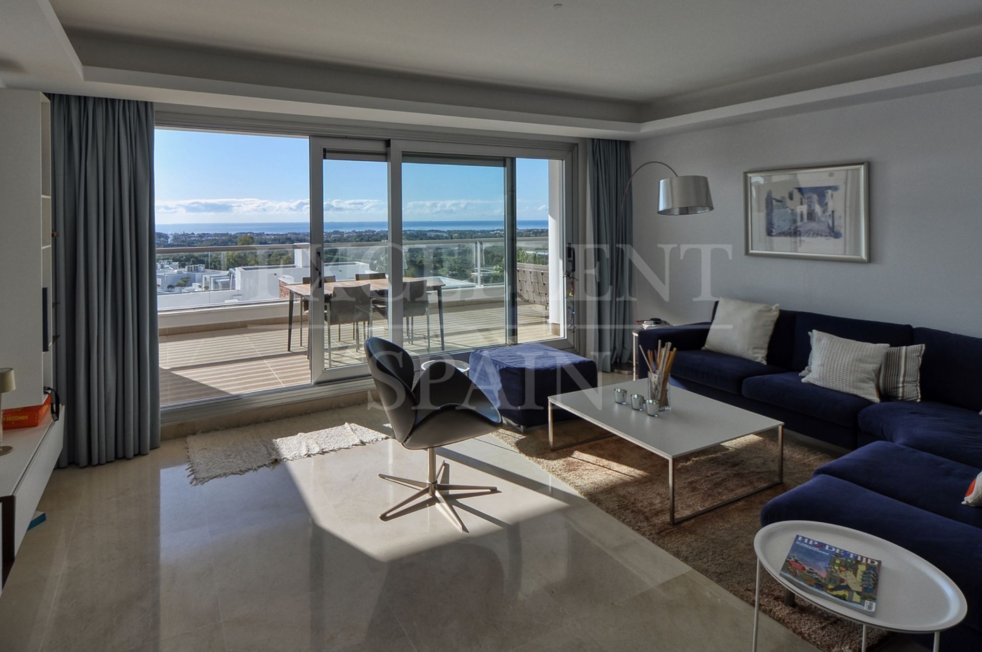 Apartment for sale in Los Arqueros, Benahavis