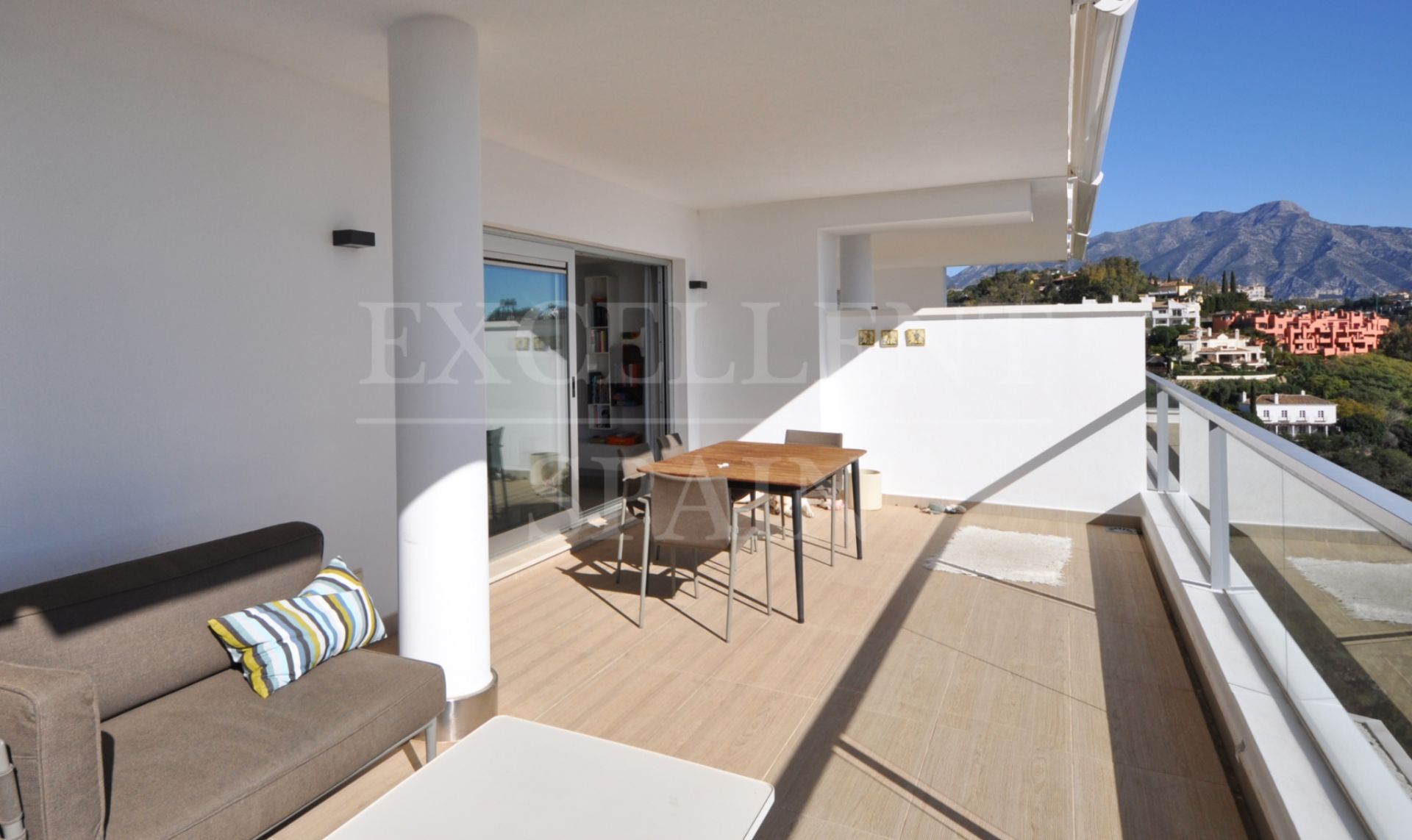 Wohnung in Los Arqueros, Benahavis