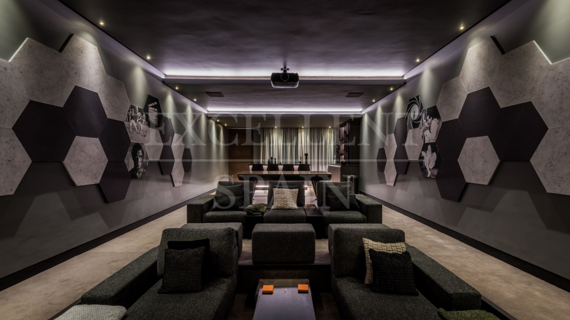 Villa en Los Flamingos Golf, Benahavis