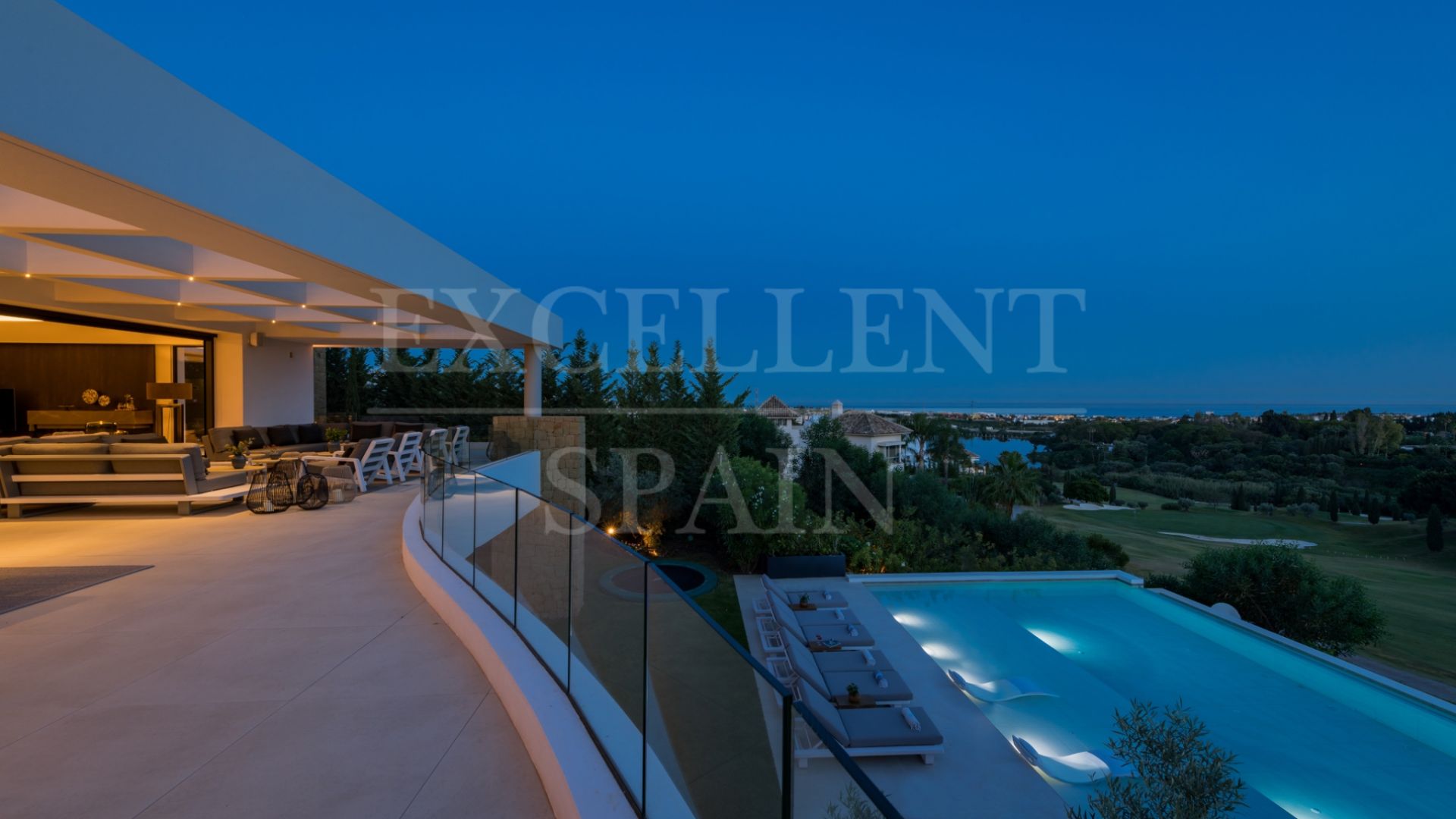 Villa en Los Flamingos Golf, Benahavis