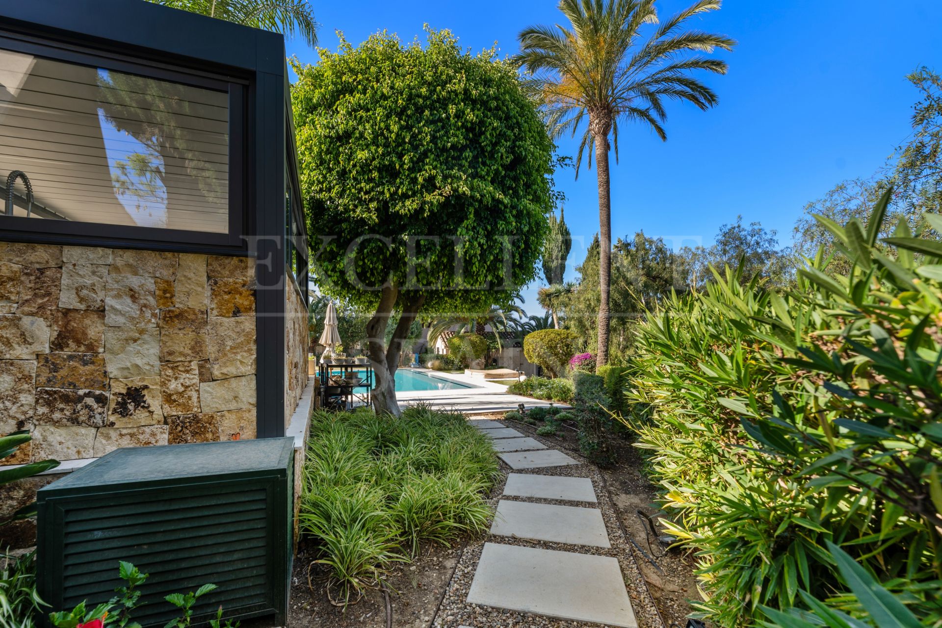 Villa in Rio Real, Marbella Ost